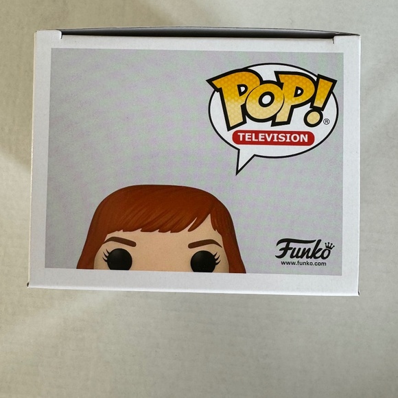 Funko Pop Television The Queens Gambit Beth Harmon with Trophies #1121. New - Picture 7 of 8